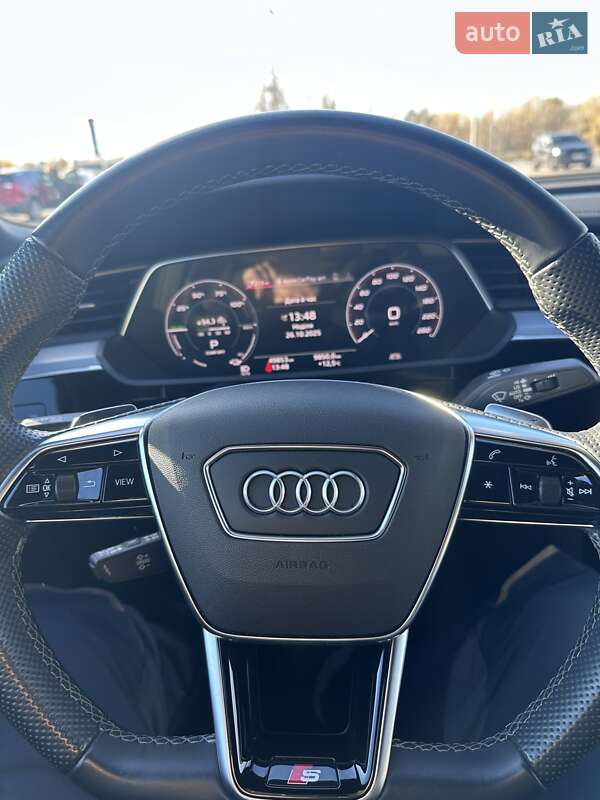 Позашляховик / Кросовер Audi e-tron S Sportback 2021 в Києві фото 8 Позашляховик / Кросовер Audi e-tron S Sportback 2021 в Києві