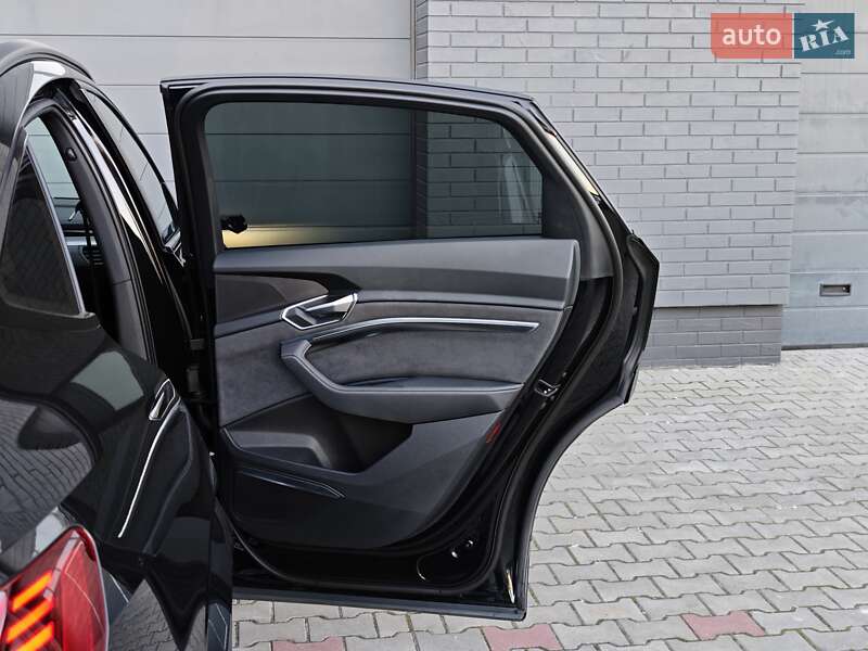 Позашляховик / Кросовер Audi e-tron S Sportback 2021 в Луцьку фото 50 Позашляховик / Кросовер Audi e-tron S Sportback 2021 в Луцьку