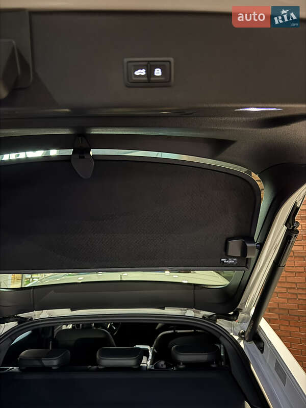 Позашляховик / Кросовер Audi e-tron S Sportback 2022 в Дніпрі