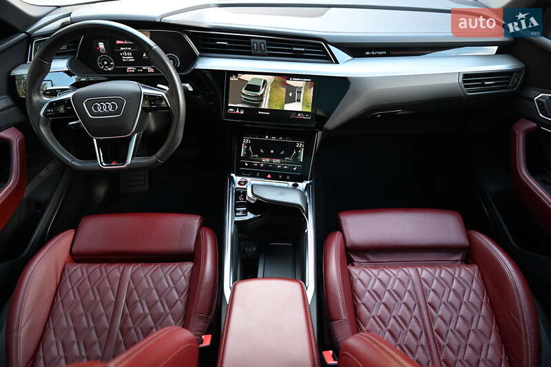 Позашляховик / Кросовер Audi e-tron S Sportback 2022 в Львові