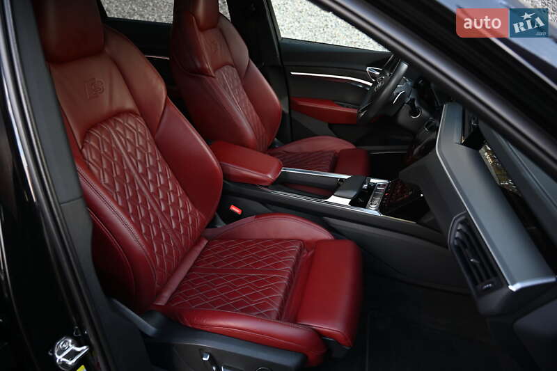 Позашляховик / Кросовер Audi e-tron S Sportback 2022 в Львові