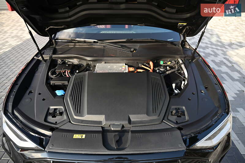 Позашляховик / Кросовер Audi e-tron S Sportback 2022 в Львові