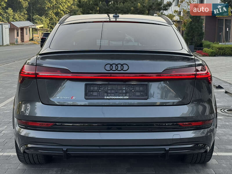 Позашляховик / Кросовер Audi e-tron S Sportback 2021 в Ужгороді