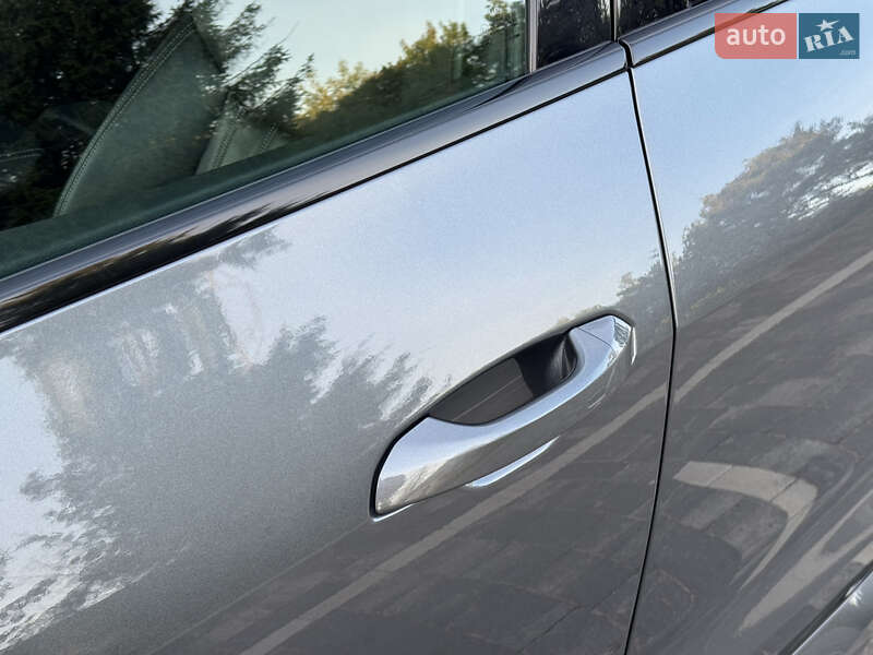 Позашляховик / Кросовер Audi e-tron S Sportback 2021 в Ужгороді