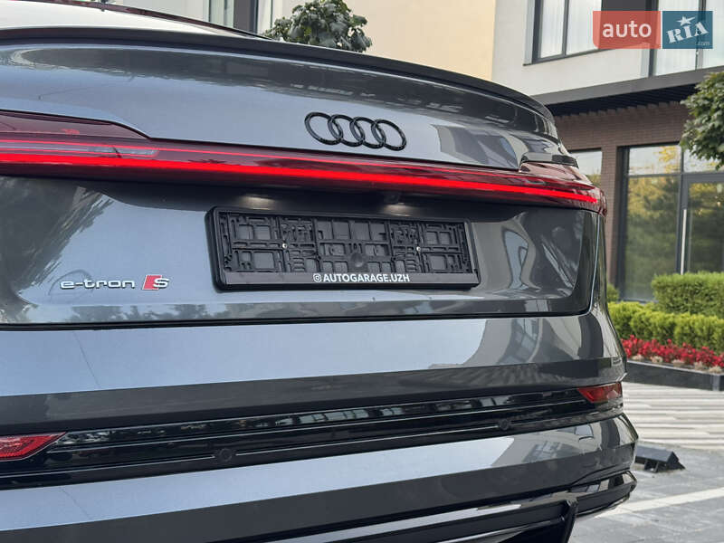 Позашляховик / Кросовер Audi e-tron S Sportback 2021 в Ужгороді