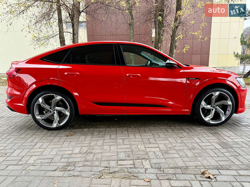Внедорожник / Кроссовер Audi e-tron S Sportback 2022 в Днепре