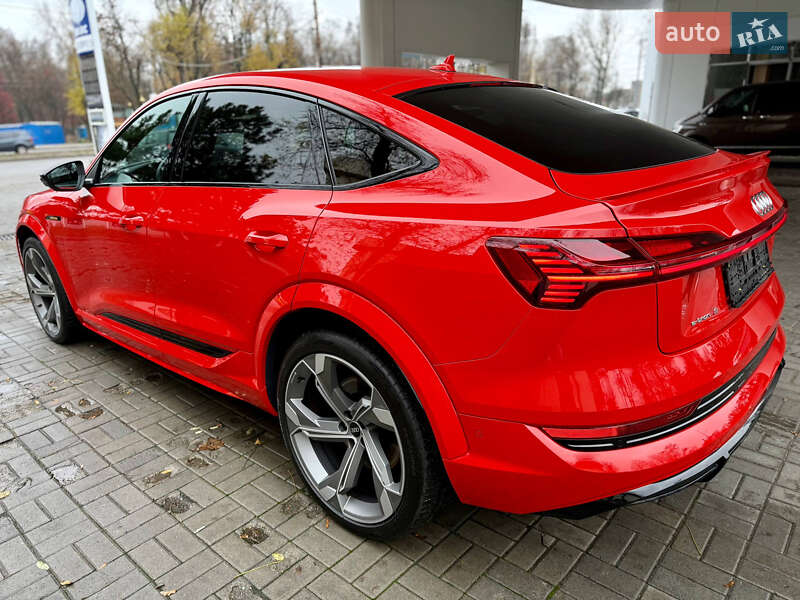 Внедорожник / Кроссовер Audi e-tron S Sportback 2022 в Днепре