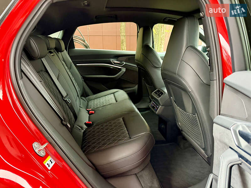 Внедорожник / Кроссовер Audi e-tron S Sportback 2022 в Днепре