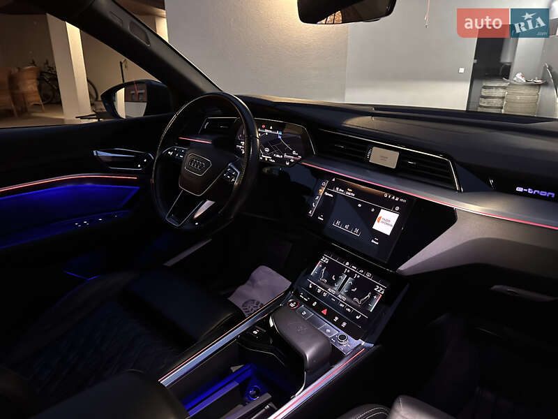 Позашляховик / Кросовер Audi e-tron S Sportback 2021 в Ужгороді фото 5 Позашляховик / Кросовер Audi e-tron S Sportback 2021 в Ужгороді