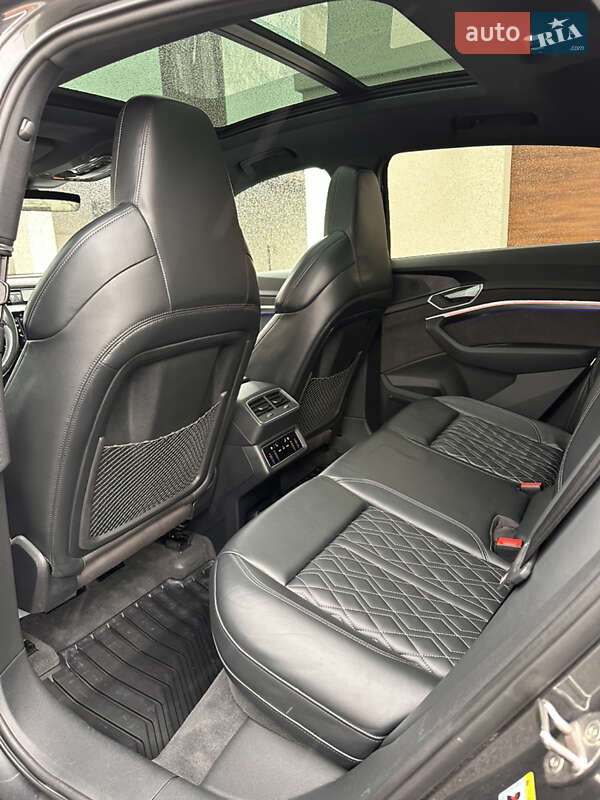Позашляховик / Кросовер Audi e-tron S Sportback 2021 в Ужгороді фото 45 Позашляховик / Кросовер Audi e-tron S Sportback 2021 в Ужгороді