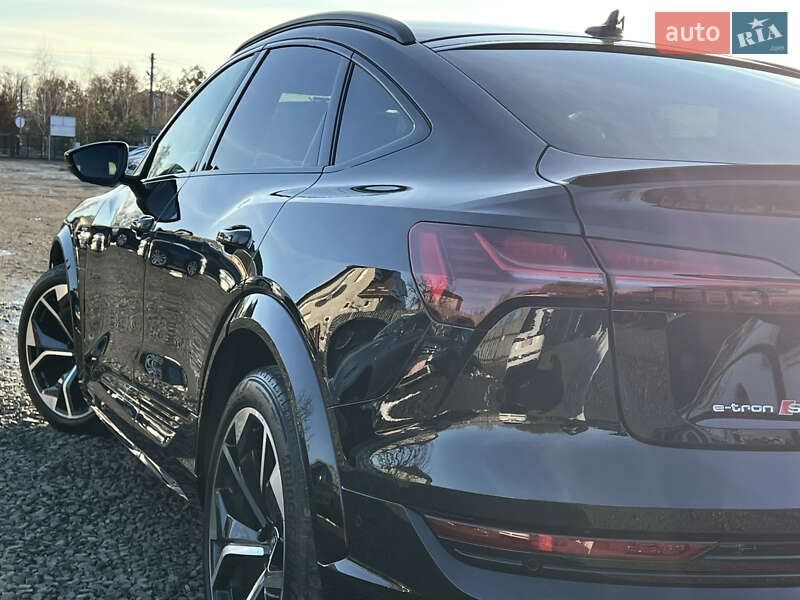 Позашляховик / Кросовер Audi e-tron S Sportback 2022 в Луцьку