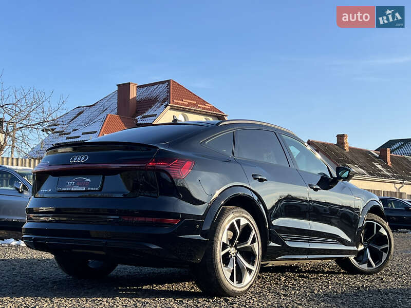 Позашляховик / Кросовер Audi e-tron S Sportback 2022 в Луцьку
