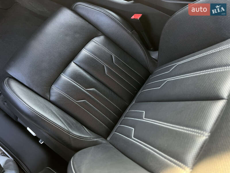 Позашляховик / Кросовер Audi e-tron S Sportback 2022 в Луцьку