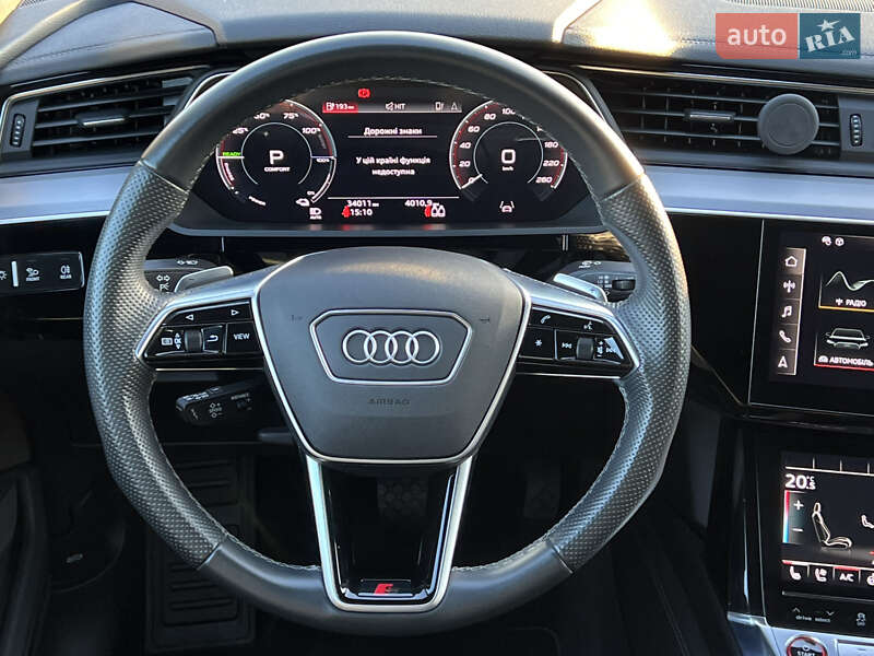 Позашляховик / Кросовер Audi e-tron S Sportback 2022 в Луцьку