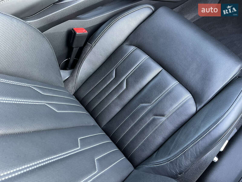 Позашляховик / Кросовер Audi e-tron S Sportback 2022 в Луцьку