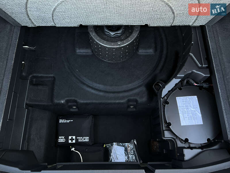 Позашляховик / Кросовер Audi e-tron S Sportback 2022 в Луцьку