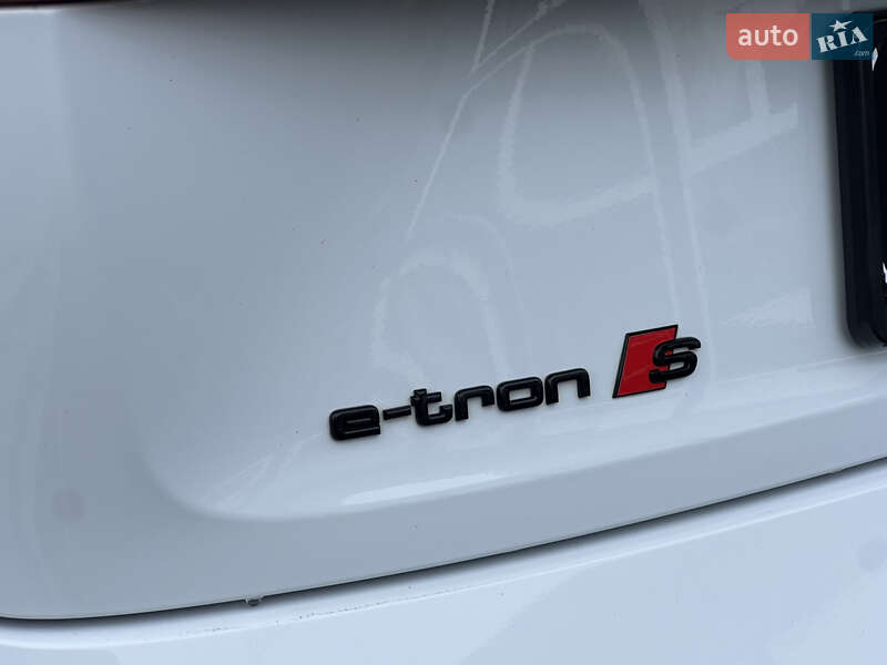 Позашляховик / Кросовер Audi e-tron S Sportback 2023 в Луцьку