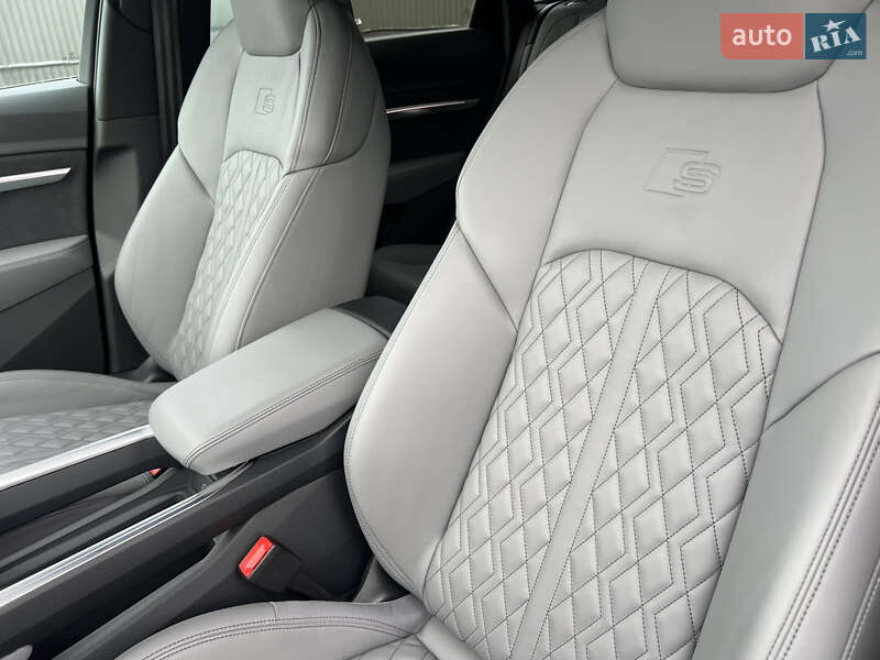 Позашляховик / Кросовер Audi e-tron S Sportback 2023 в Луцьку