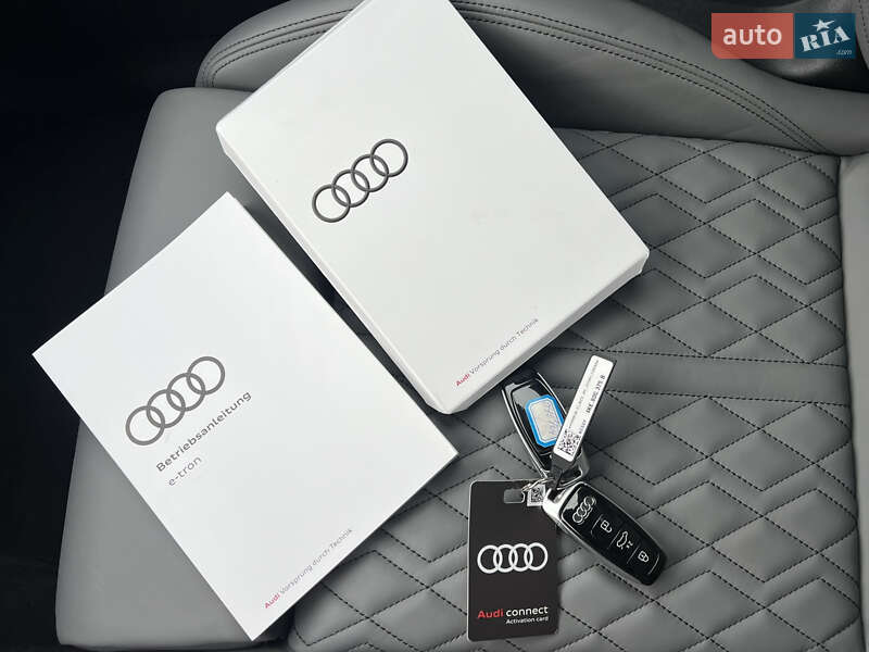 Позашляховик / Кросовер Audi e-tron S Sportback 2023 в Луцьку