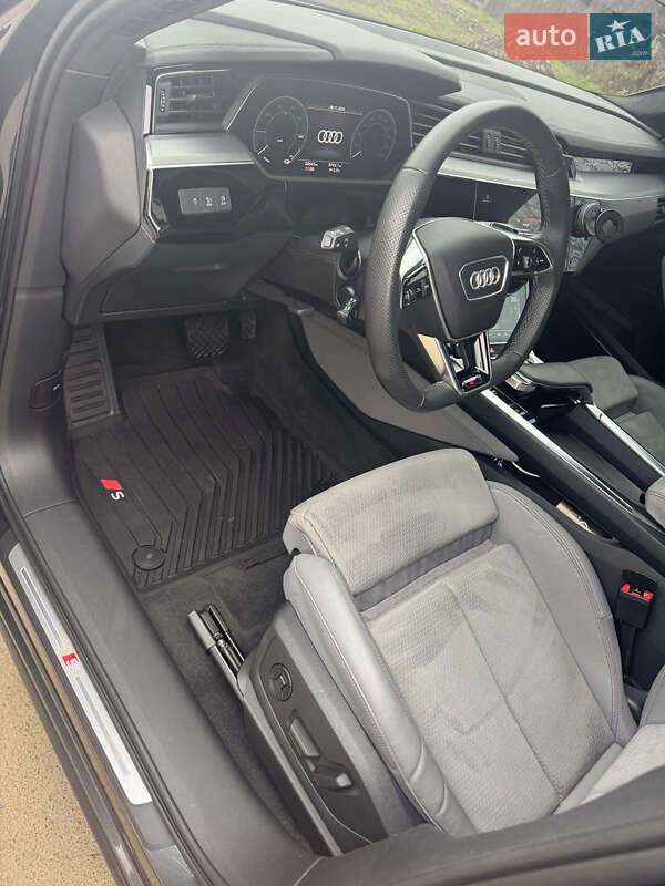Внедорожник / Кроссовер Audi e-tron S Sportback 2023 в Калуше