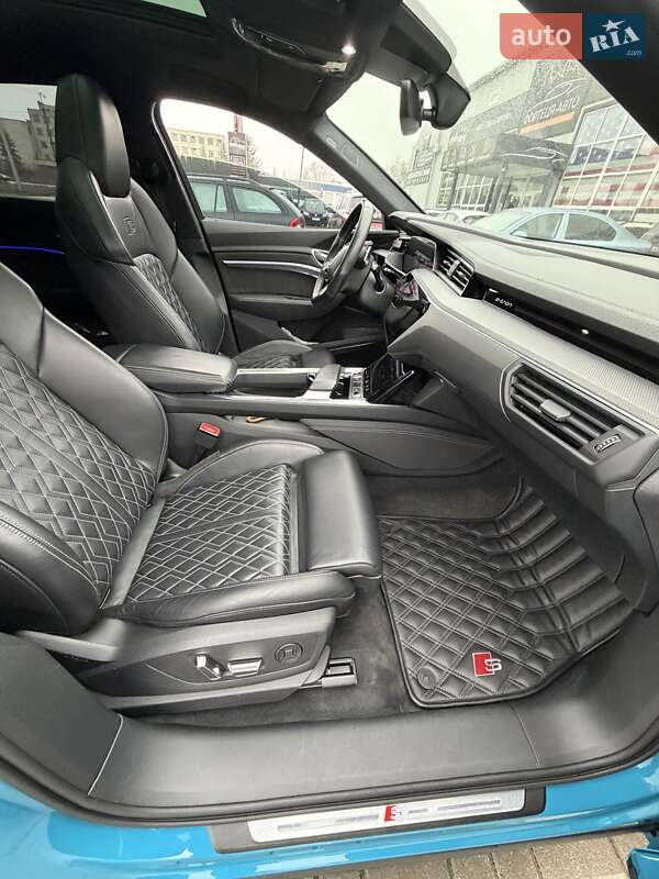 Позашляховик / Кросовер Audi e-tron S Sportback 2020 в Кам'янець-Подільському