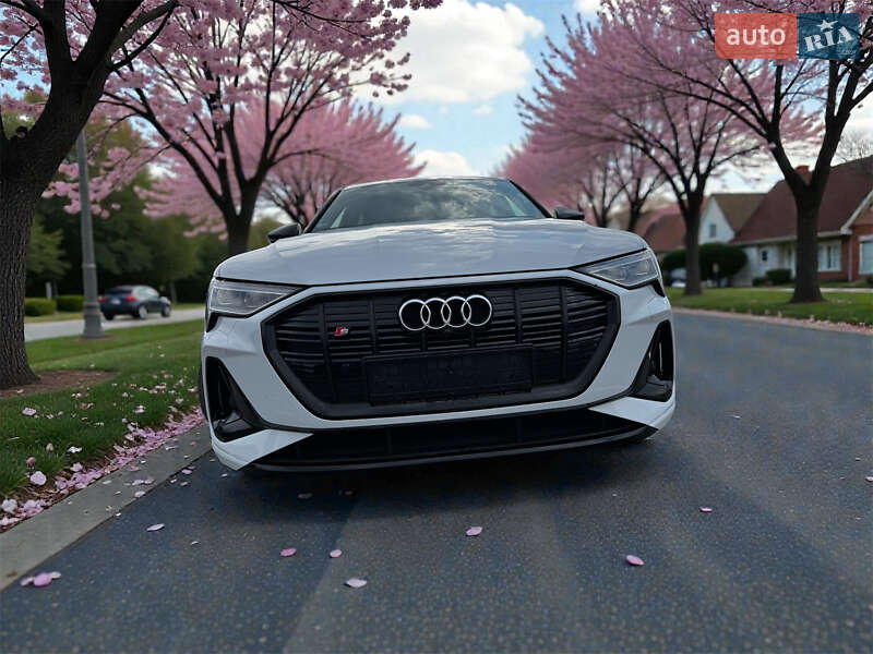 Внедорожник / Кроссовер Audi e-tron S Sportback 2021 в Киеве