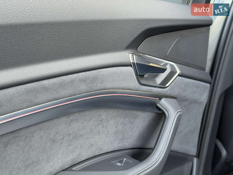 Внедорожник / Кроссовер Audi e-tron S Sportback 2022 в Ковеле фото 81 Внедорожник / Кроссовер Audi e-tron S Sportback 2022 в Ковеле