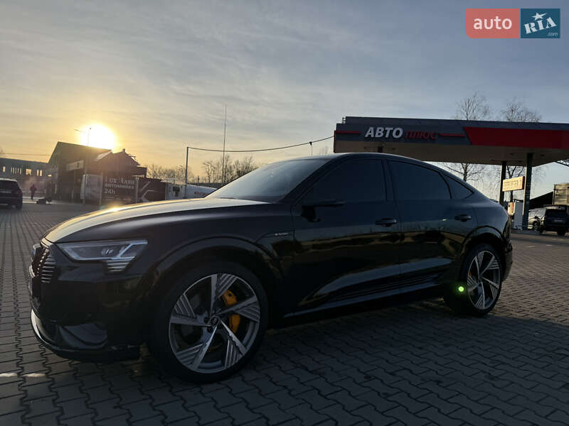 Позашляховик / Кросовер Audi e-tron S Sportback 2021 в Коломиї
