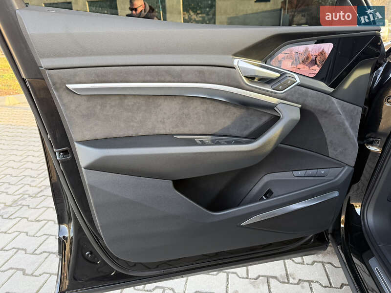 Позашляховик / Кросовер Audi e-tron S Sportback 2021 в Коломиї