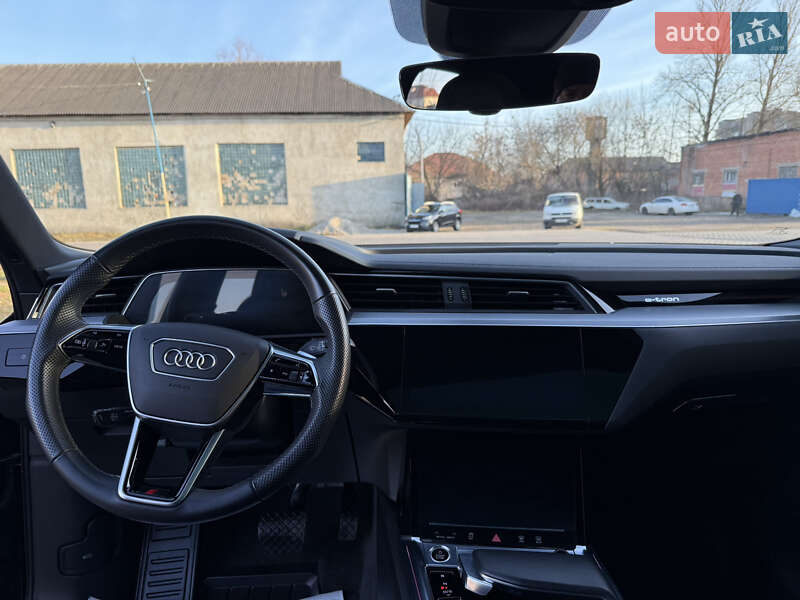 Позашляховик / Кросовер Audi e-tron S Sportback 2021 в Коломиї