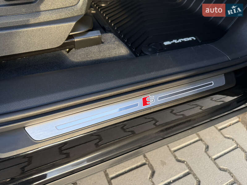 Позашляховик / Кросовер Audi e-tron S Sportback 2021 в Коломиї