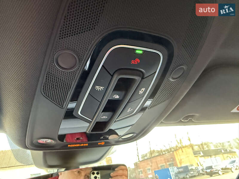 Позашляховик / Кросовер Audi e-tron S Sportback 2021 в Коломиї