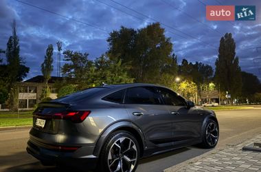 Позашляховик / Кросовер Audi e-tron S Sportback 2022 в Миколаєві