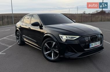Позашляховик / Кросовер Audi e-tron S Sportback 2022 в Рівному