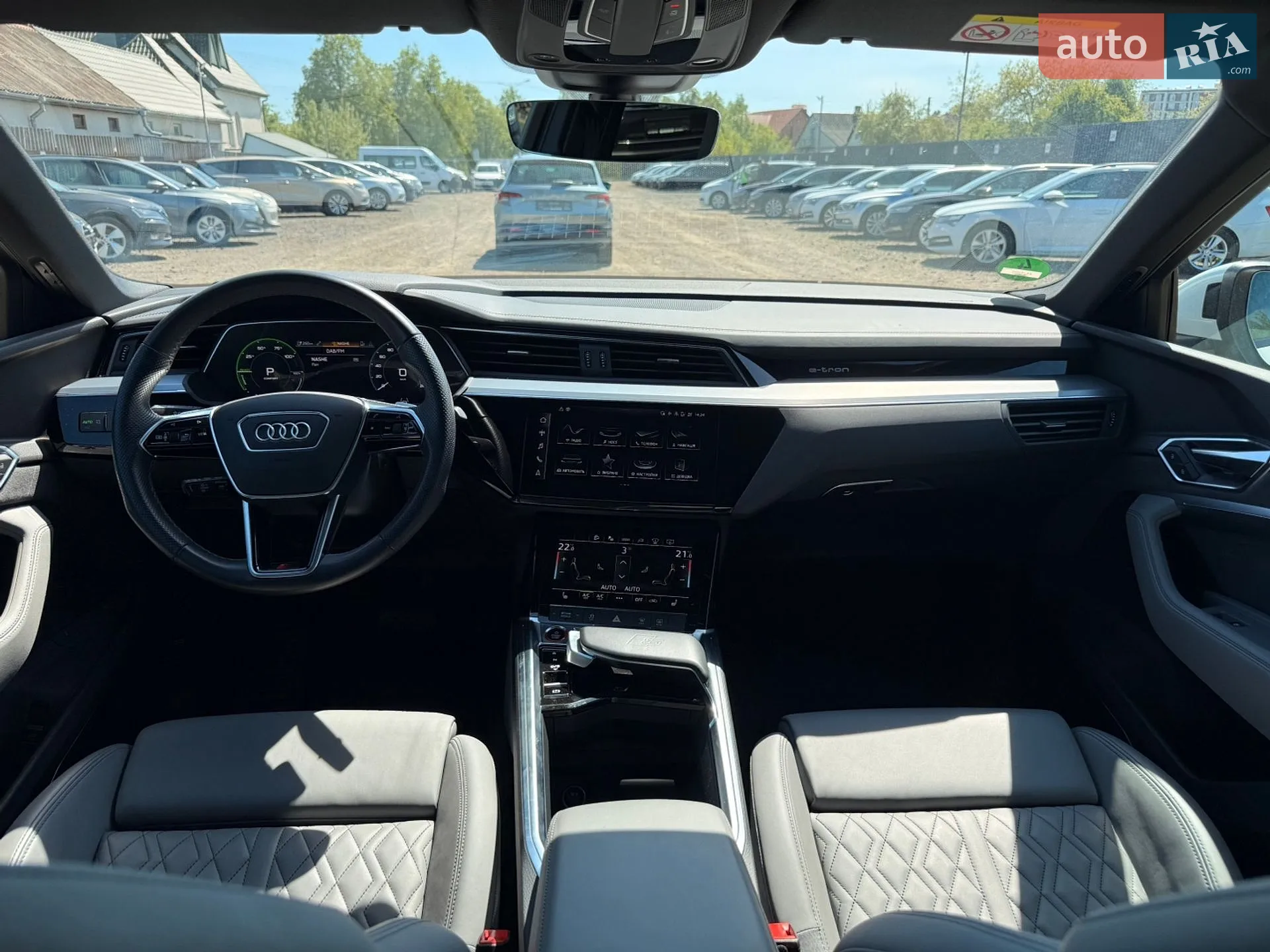 2022 Audi e-tron S Sportback - мініатюра 54