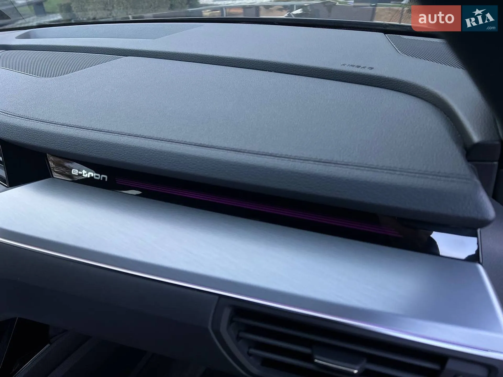 2021 Audi e-tron S Sportback - мініатюра 46