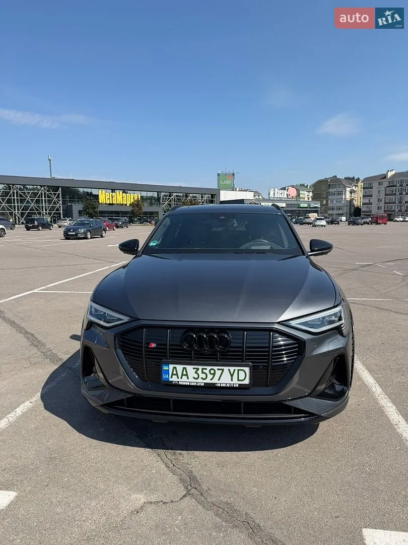 2022 Audi e-tron S Sportback - мініатюра 7