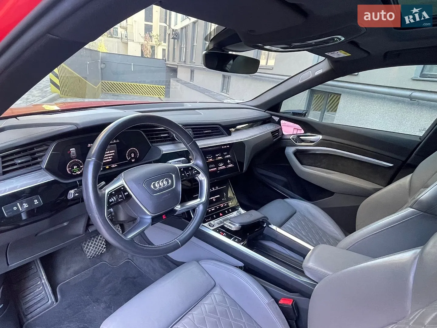 2020 Audi e-tron S Sportback - мініатюра 38
