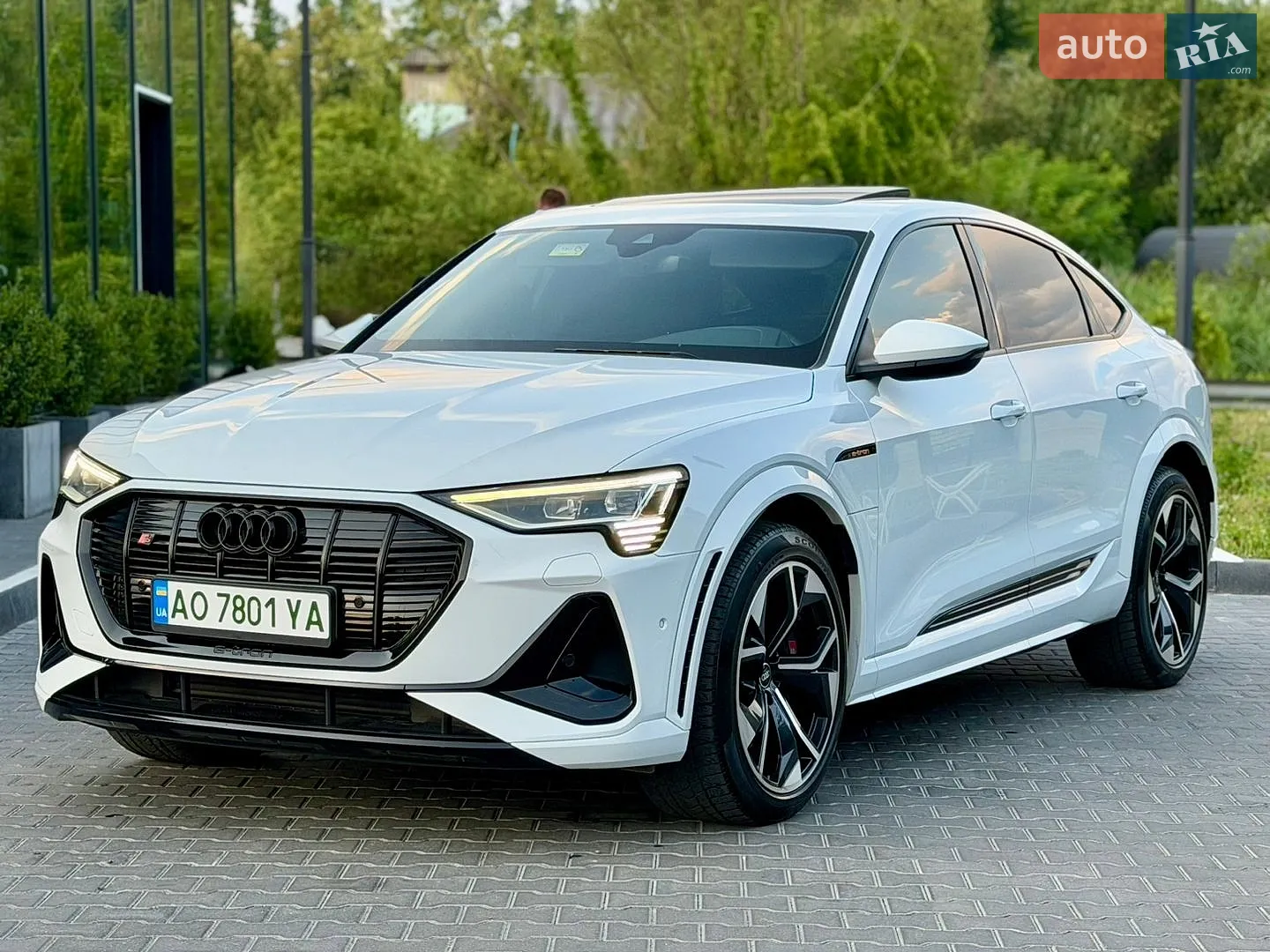 2021 Audi e-tron S Sportback - мініатюра 8