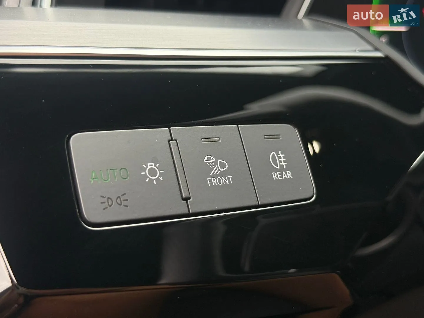 2022 Audi e-tron S Sportback - мініатюра 59