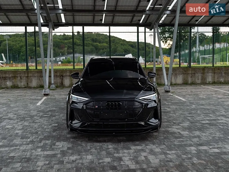 Audi e-tron S Sportback 2022