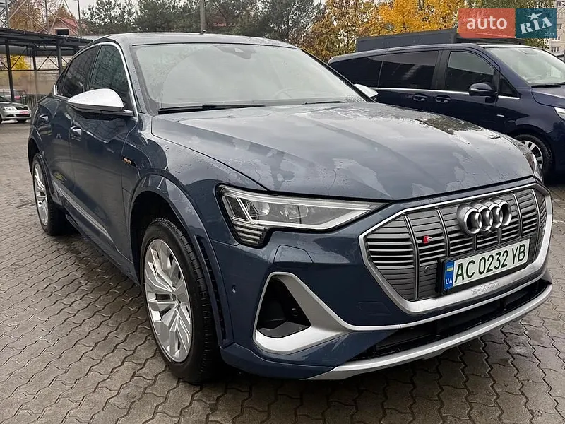 Audi e-tron S Sportback