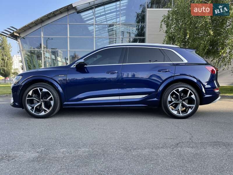 Внедорожник / Кроссовер Audi e-tron S 2021 в Киеве
