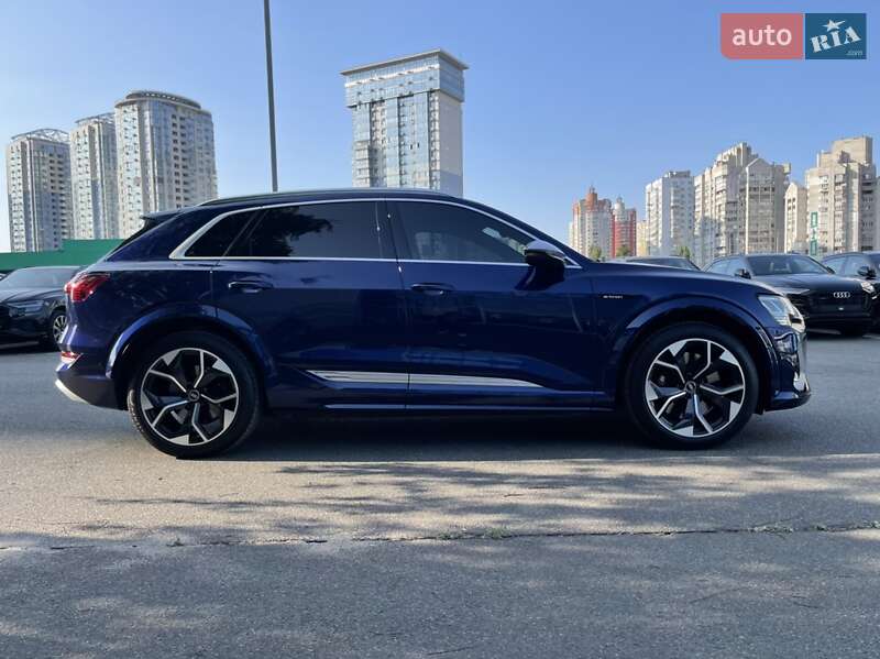 Внедорожник / Кроссовер Audi e-tron S 2021 в Киеве