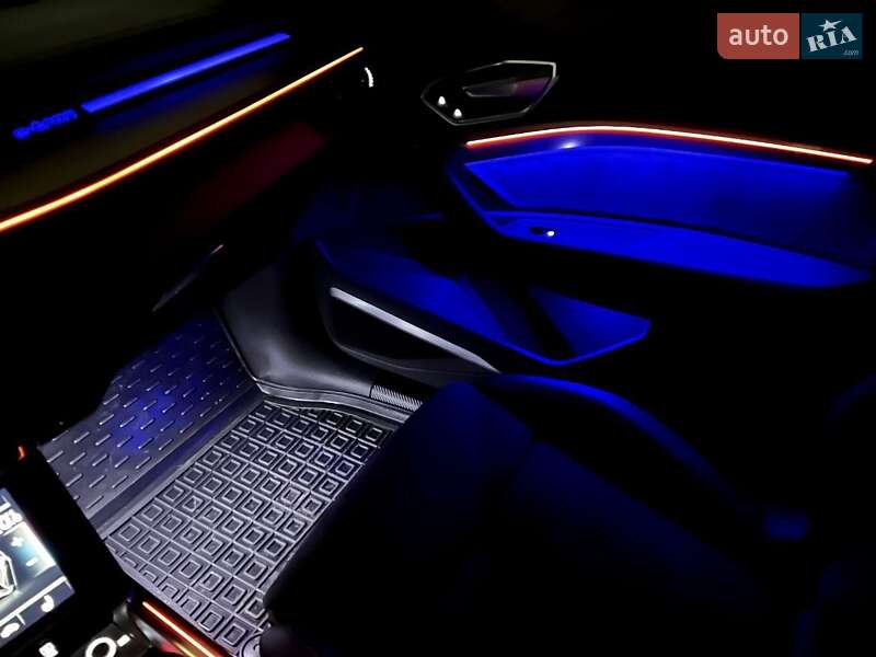 Внедорожник / Кроссовер Audi e-tron S 2021 в Киеве