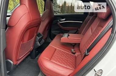 Позашляховик / Кросовер Audi e-tron S 2021 в Києві