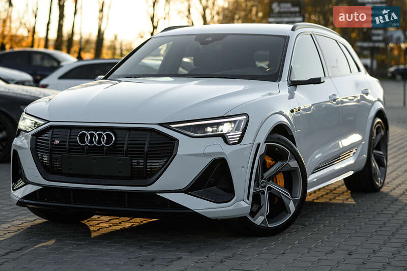 Позашляховик / Кросовер Audi e-tron S 2021 в Львові