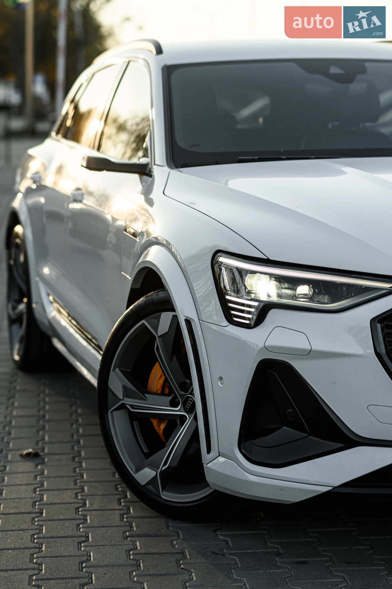 2021 Audi e-tron S - мініатюра 12