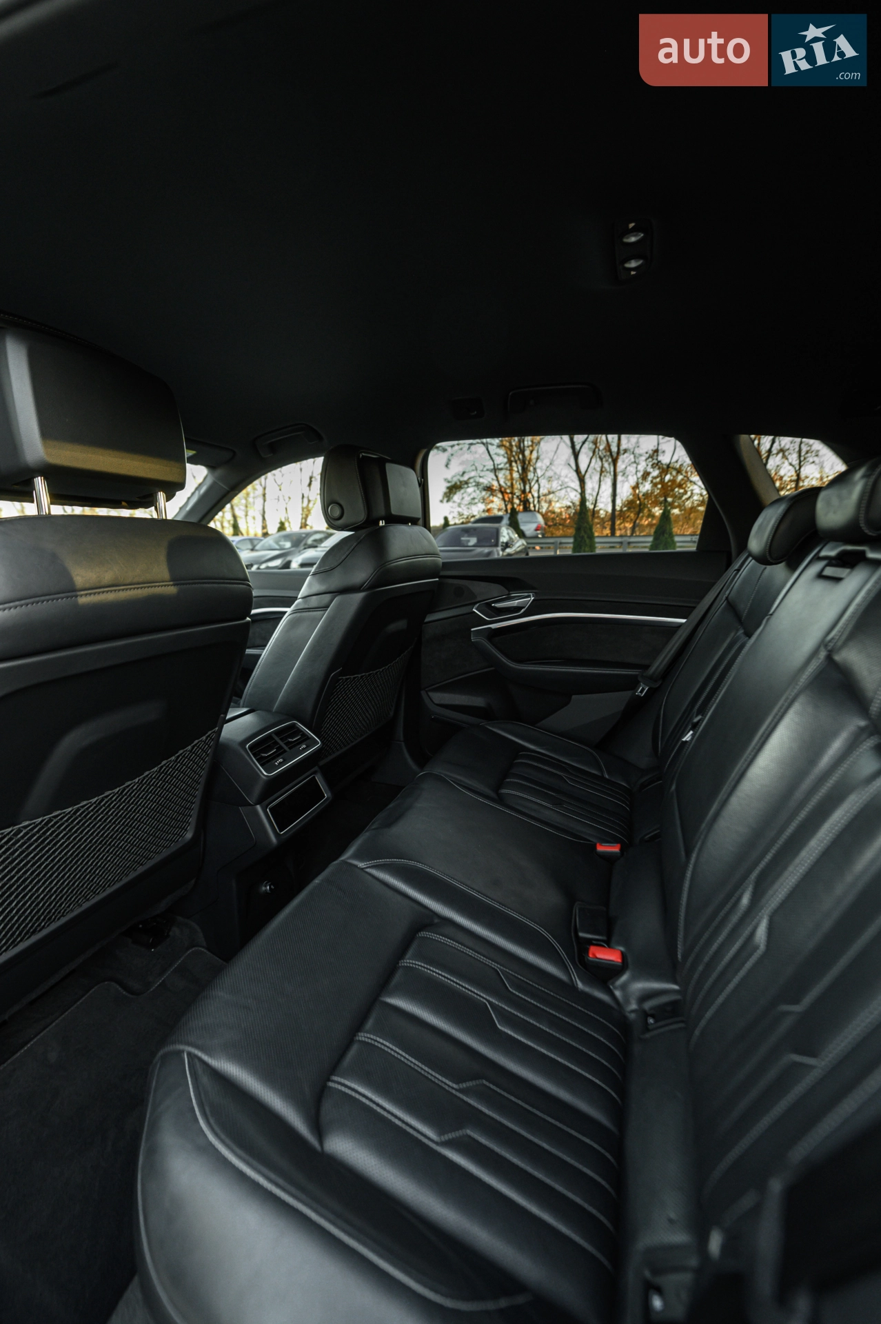 2021 Audi e-tron S - мініатюра 49