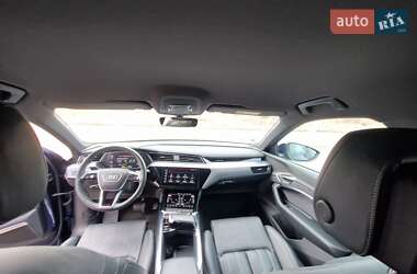 Внедорожник / Кроссовер Audi e-tron S 2022 в 
